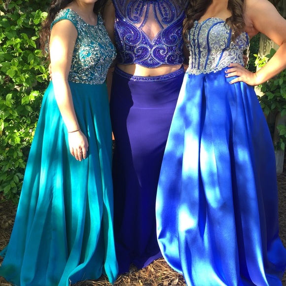 Prom dress - Picture 2 of 2